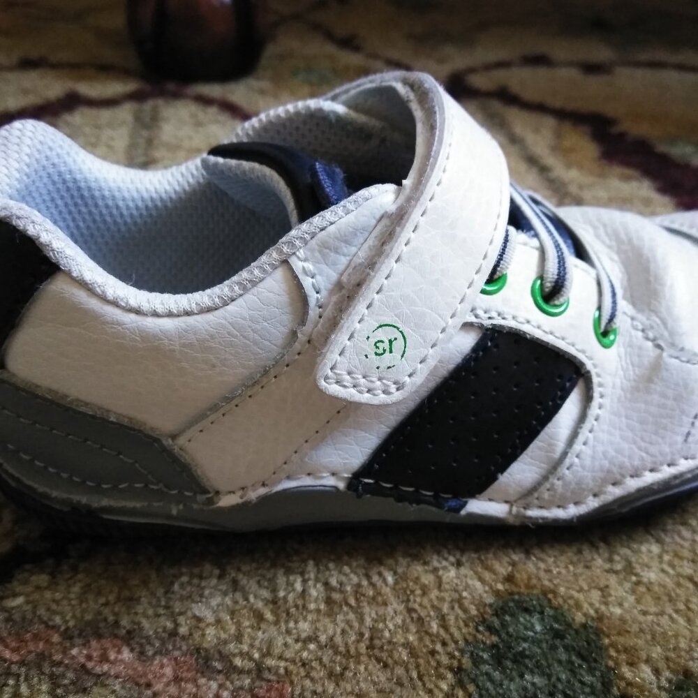 Stride Rite Wes Sneaker 10 XW